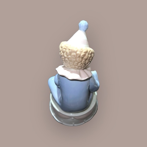 Vintage Musical Paul Sebastian Porcelain Clown Playing Flute - Picture 5 of 14